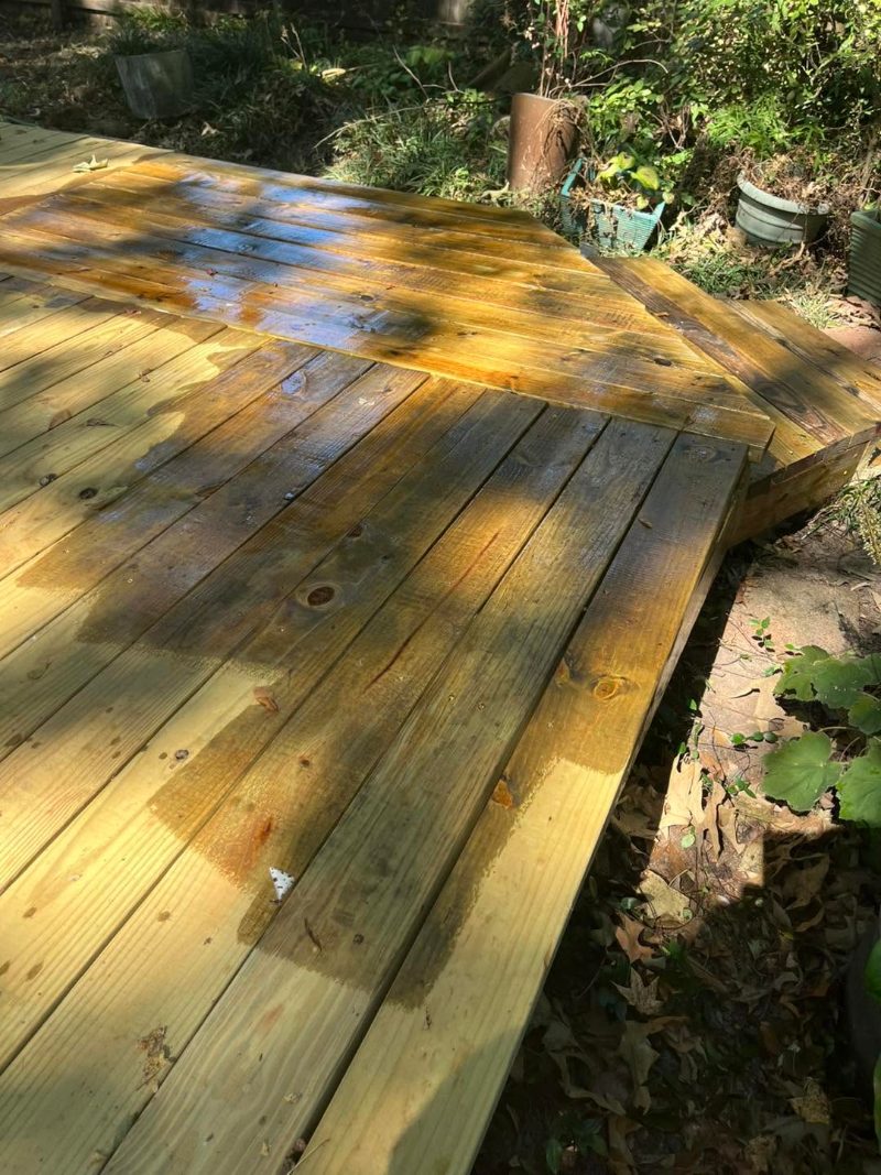 Deck Staining in Derry